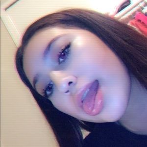 Meet your Posher, Eliana